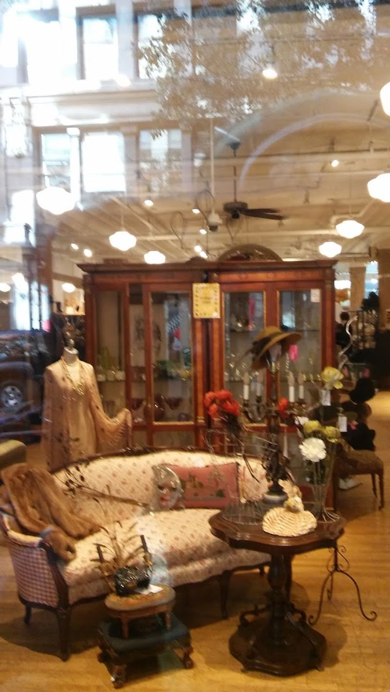 Housing Works Thrift Shops - Chelsea - New York, New York