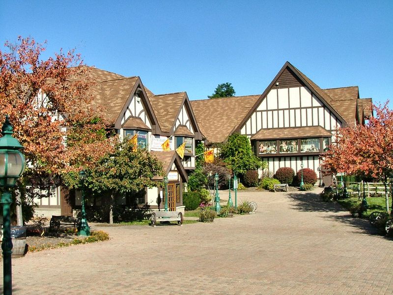 Canterbury Village - Lake Orion, Michigan