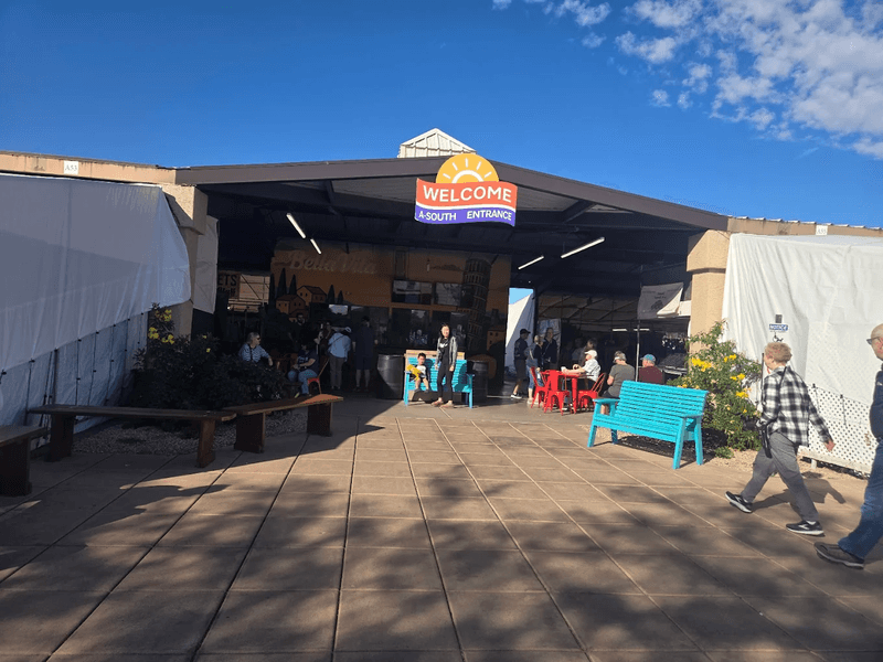 Weekend Hours and Easy Location Access