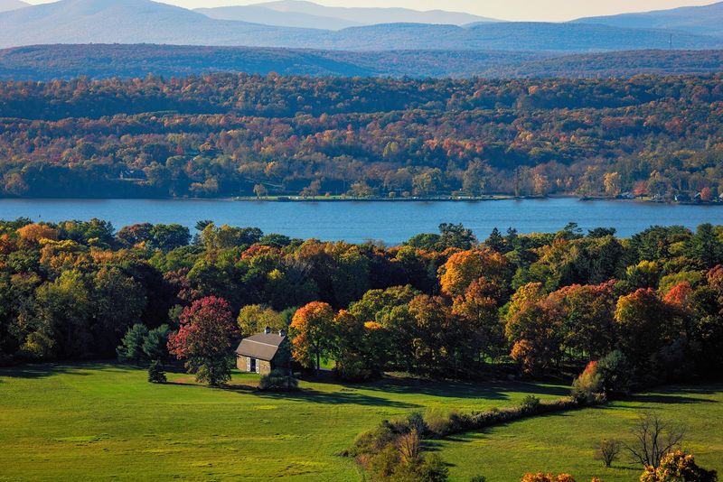 Rhinebeck's Fall Foliage Season