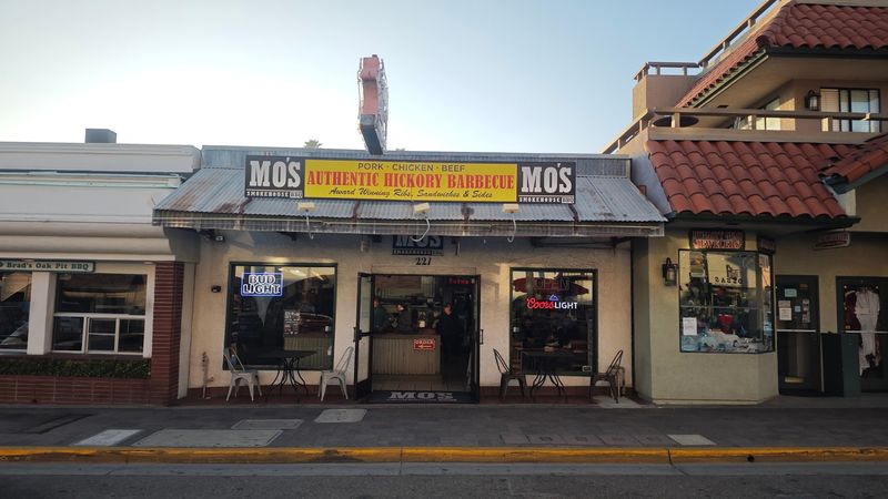Mo's SmokeHouse BBQ - Pismo Beach, California