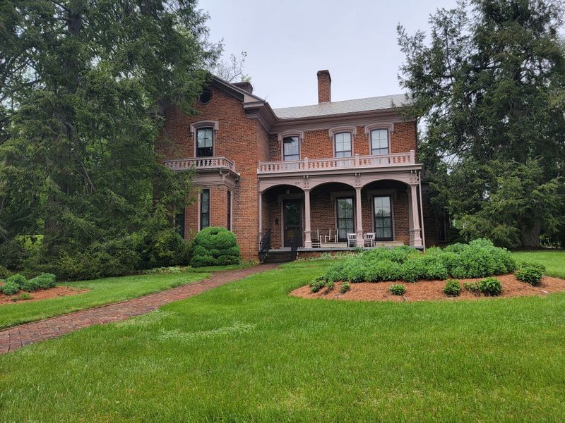 Historic Homes That Look Frozen in Time