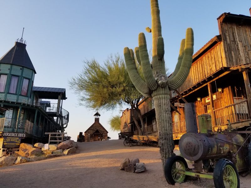 Goldfield Ghost Town Day Trip