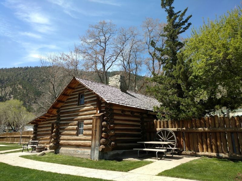 A peaceful Nevada town where your worries fade away 3 Mormon Station State Historic Park Keeps the Past Alive