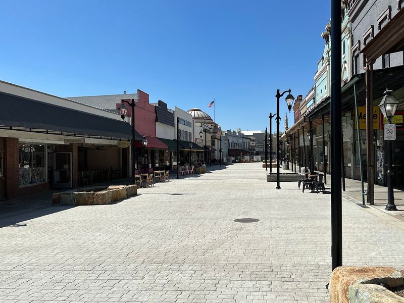 Grass Valley, California