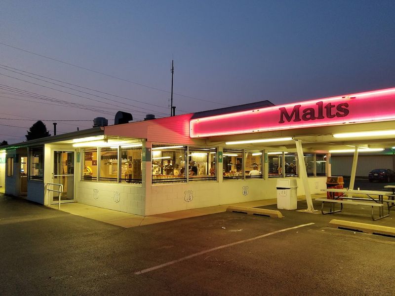 Route 66 Polk-A-Dot Drive In - Braidwood, Illinois