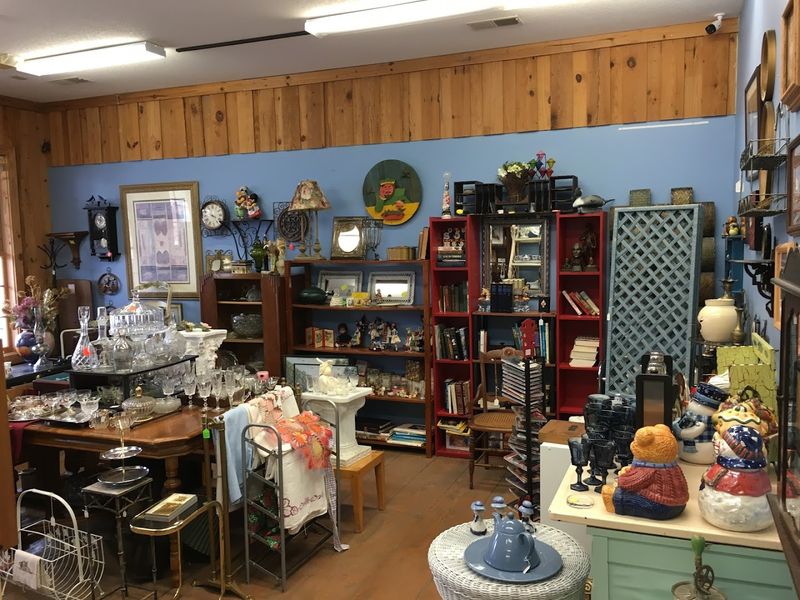 Vintage Glassware and Kitchenware