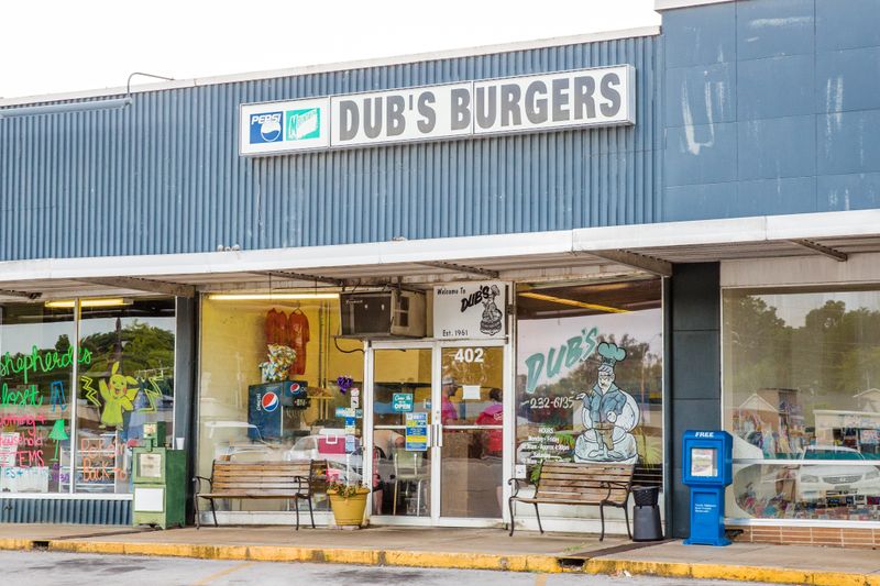 Dub's Burgers - Athens, Alabama