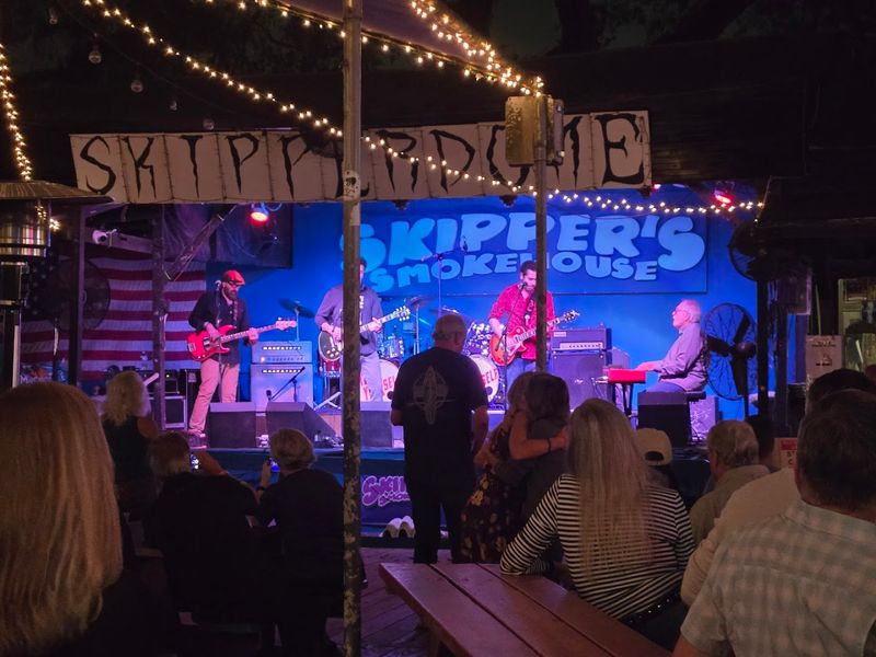 People Drive For Hours To Try The Key Lime Pies At This Simple Florida Restaurant 12 A Tampa Icon With 30-Plus Years of History