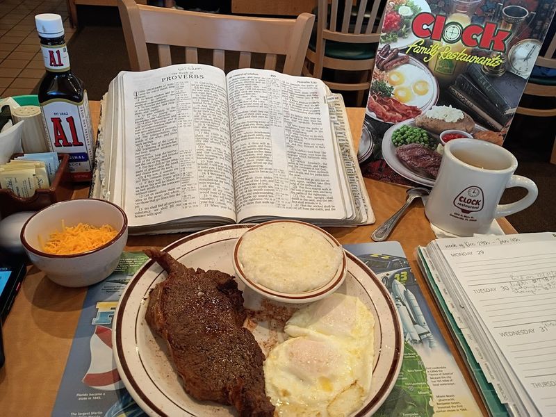 The Atmosphere That Keeps Guests Returning