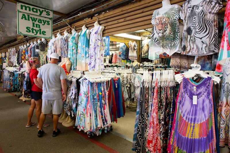 16 huge Florida flea markets you should visit 14 Fleamasters Flea Market - Fort Myers, Florida