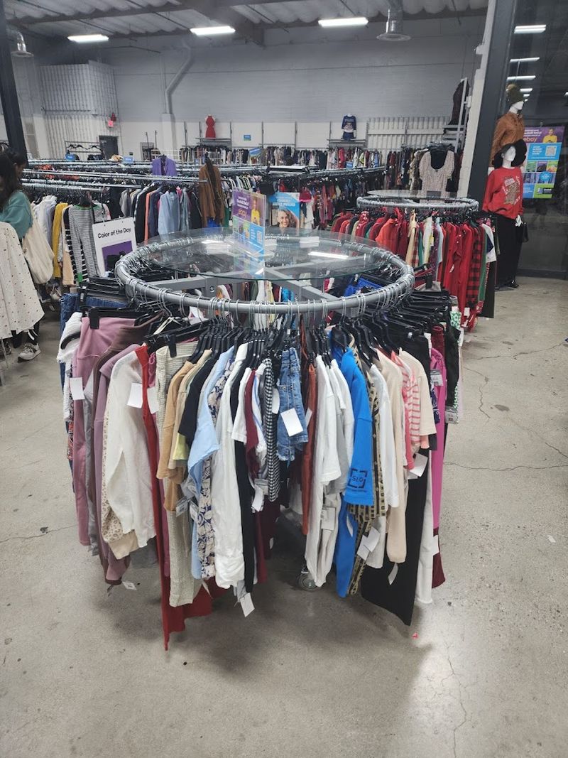 Goodwill Southern California Hollywood Sunset Blvd. Retail Store - Los Angeles, California