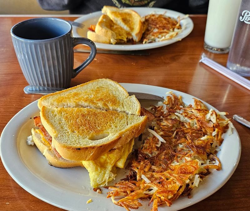 This vintage Arizona spot brings the 1950s back to life 6 Breakfast Done Right With Generous Portions