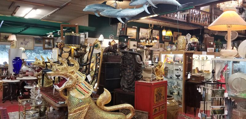 Vintage Vinyl Records That Music Lovers Will Adore