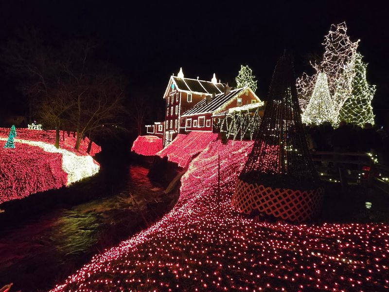 Over 5 Million Christmas Lights That Will Leave You Speechless