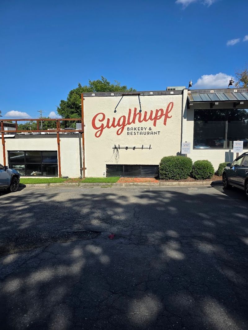 This Hole-In-The-Wall Restaurant In North Carolina Draws Visitors From All Over 11 Parking Tips and Practical Advice for First-Timers