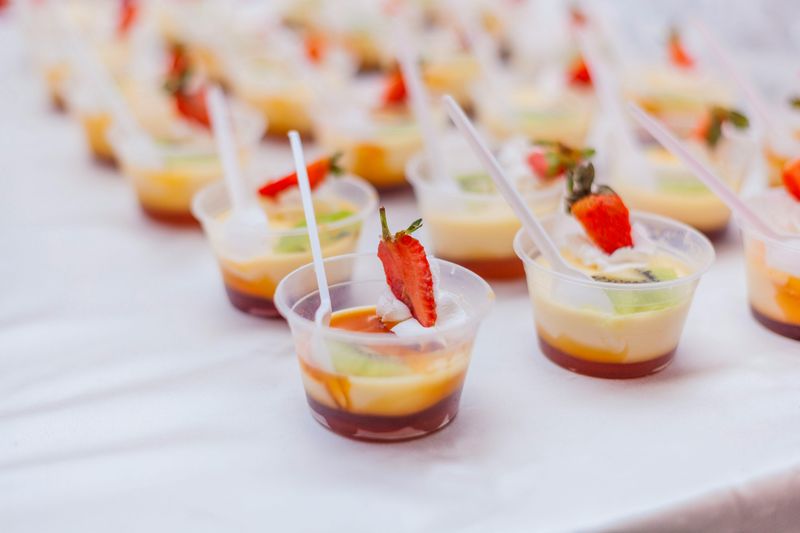 Dessert cups