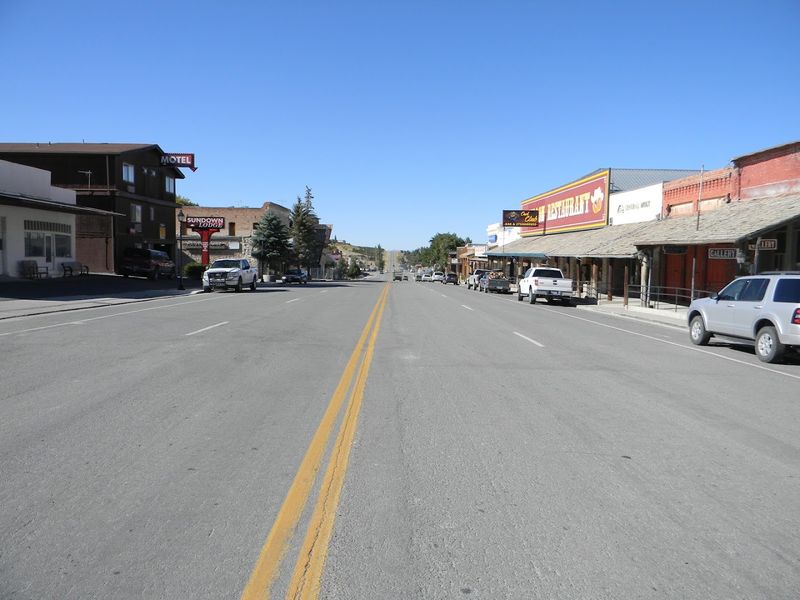 This Beautiful Nevada Town Offers Peace, Quiet, And No Crowds 10 Hiking the Diamond Mountains