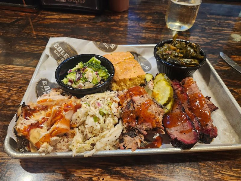 13 Tennessee restaurants where the barbecue is good enough to plan a whole weekend around 8 Edley's Bar-B-Que - Nashville, Tennessee