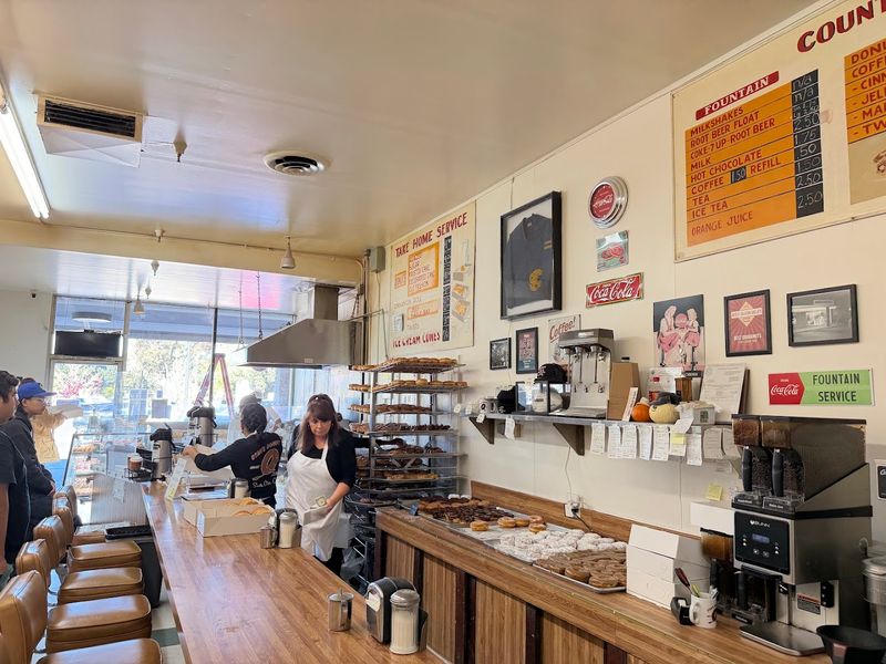 Sit-Down Counter Experience Worth Trying