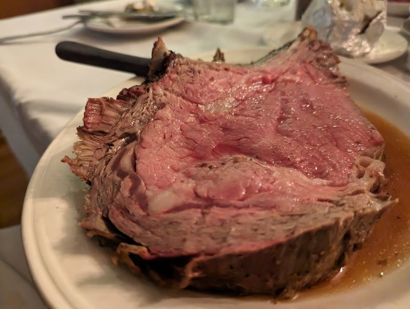 This Illinois Restaurant Is Known For Its Incredible French Onion Soup 5 The Famous Prime Rib Worth Raving About