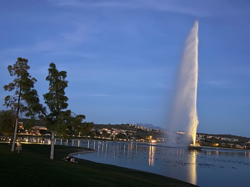 This famous Arizona fountain is an incredible sight you can enjoy for free 10 Stunning Mountain and Desert Views