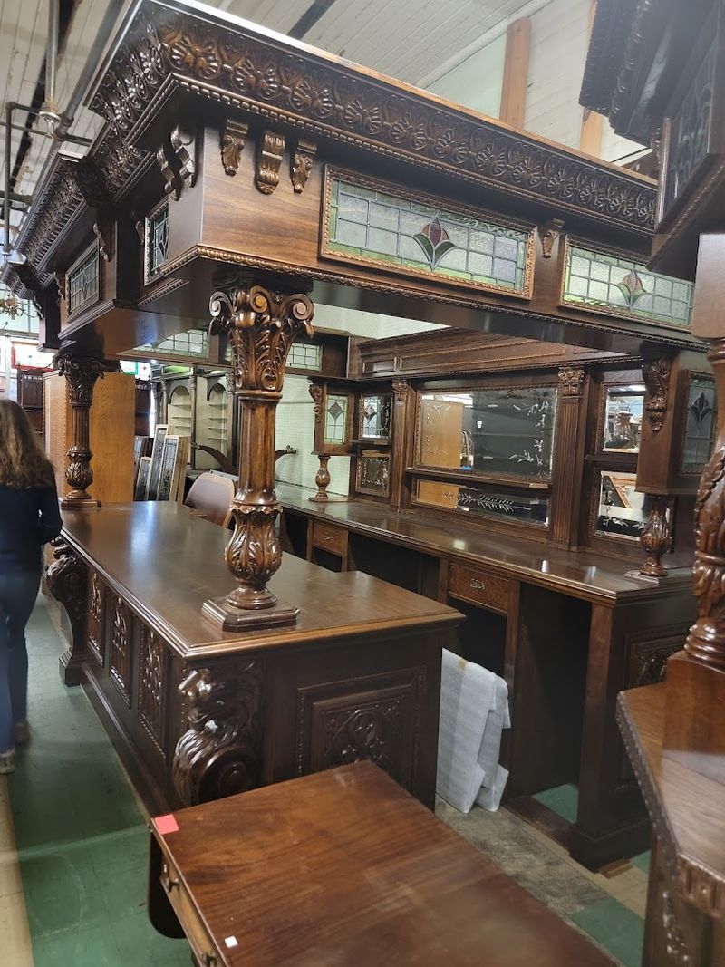 Worldwide Shipping Available for Large Pieces