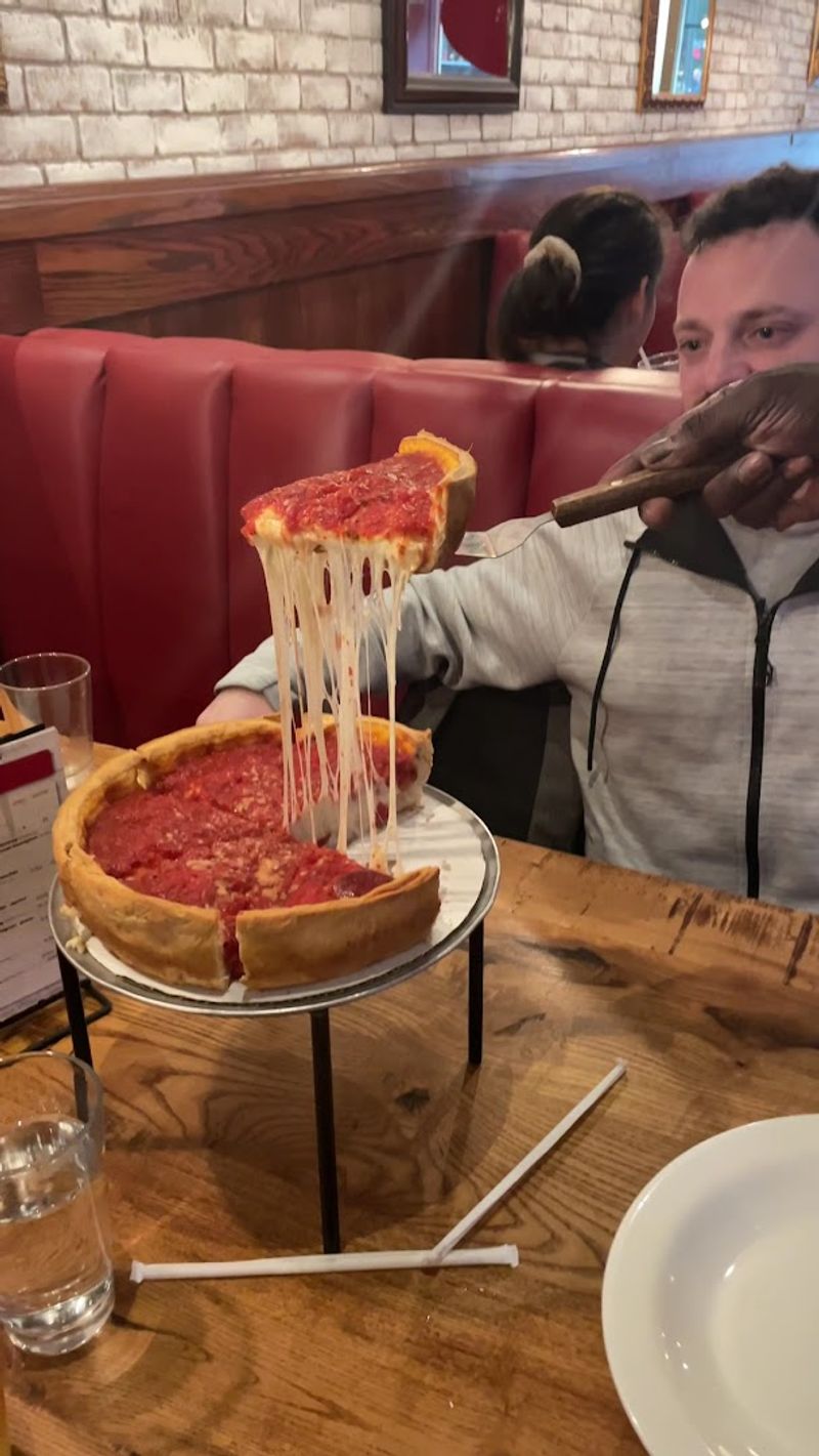 Pizzeria Due - Chicago, Illinois