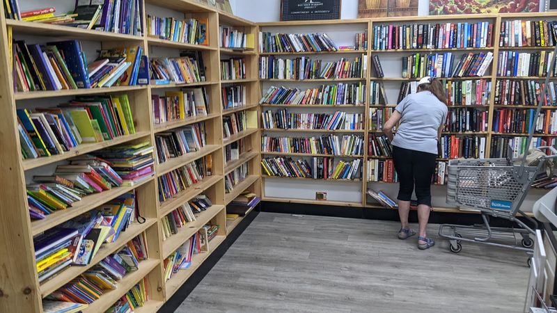 A Loyal Community of Bargain Hunters and Repeat Shoppers