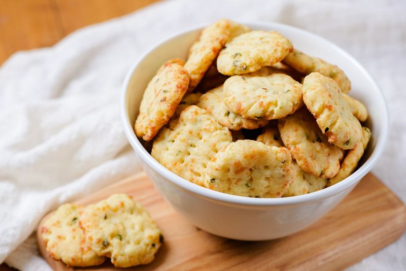 Cheese crackers