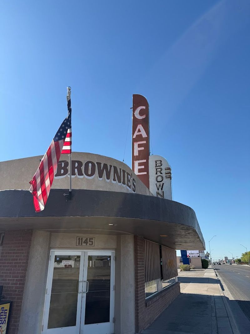 A classic Arizona diner known for its amazing fish and chips 13 Easy to Find, Easy to Park, and Open Early Every Day