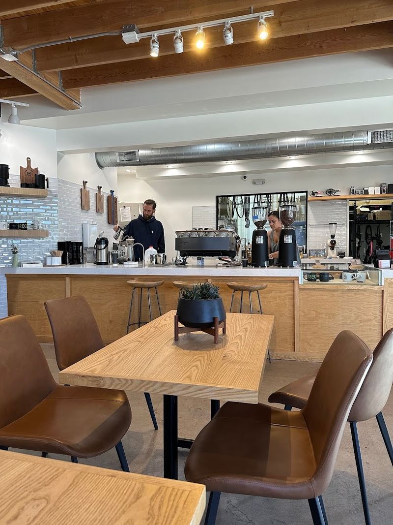 Regroup Coffee — Mesa