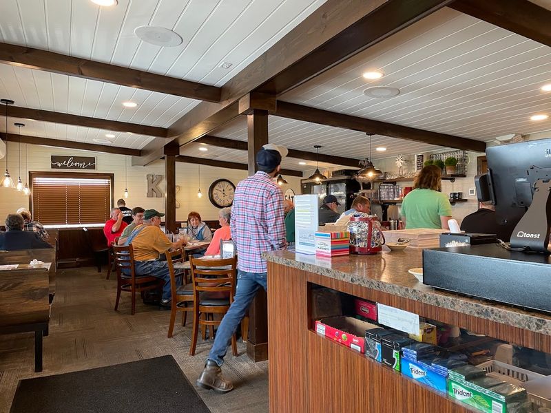 Servers Who Make You Feel Like a Regular