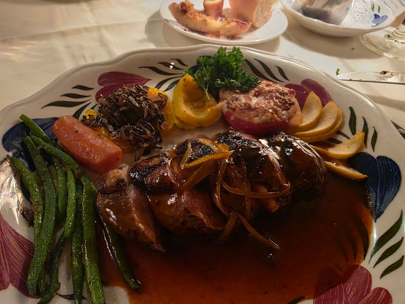 This Hidden Restaurant In Virginia Serves French Onion Soup That's Worth Every Mile 5 Wagyu Beef Cheeks That Deserve Their Own Fan Club