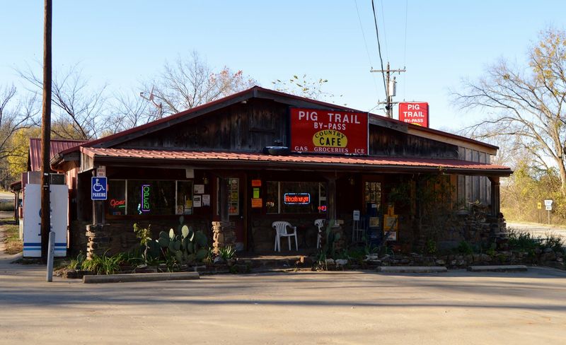 Pig Trail Bypass Country Cafe - Elkins, Arkansas