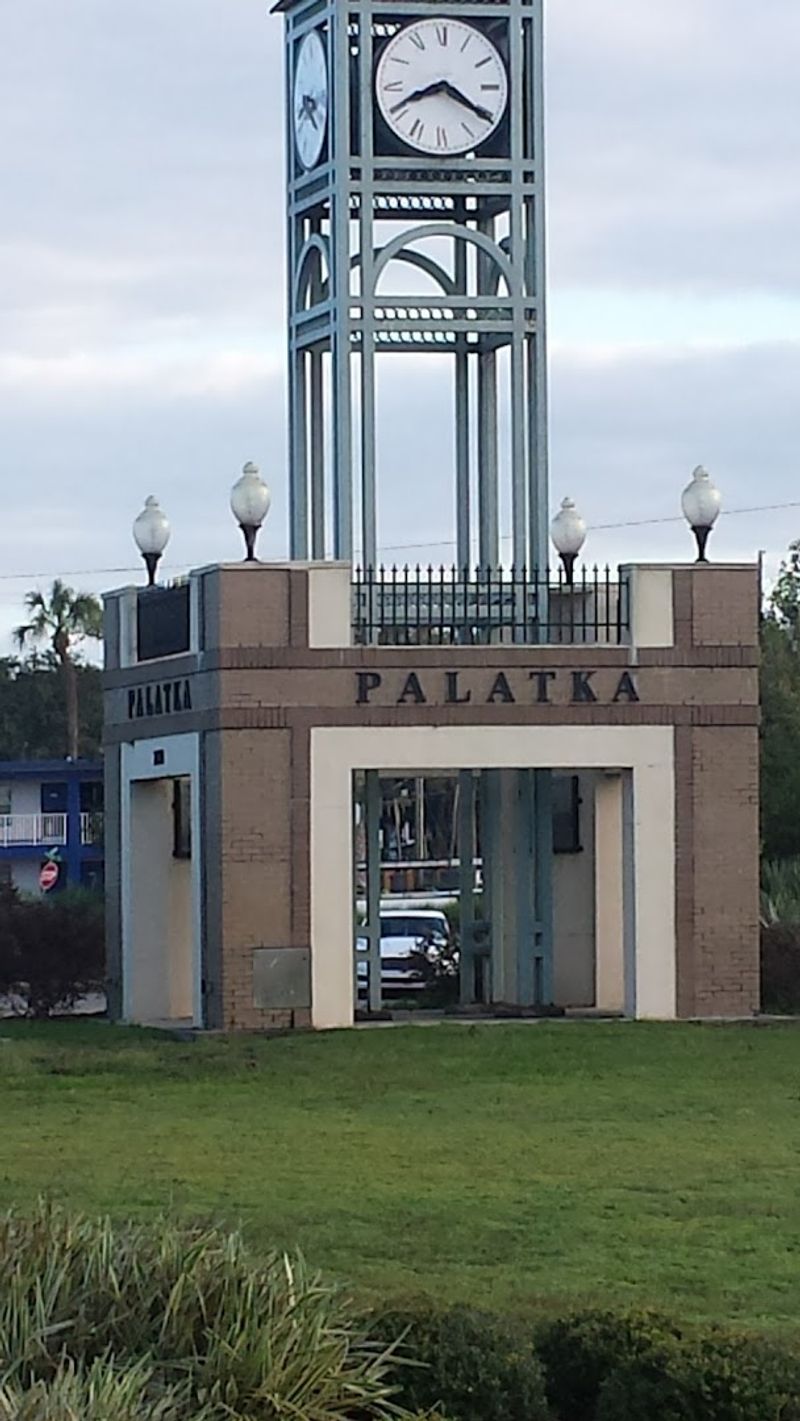 Grocery and Food Costs Stay Low