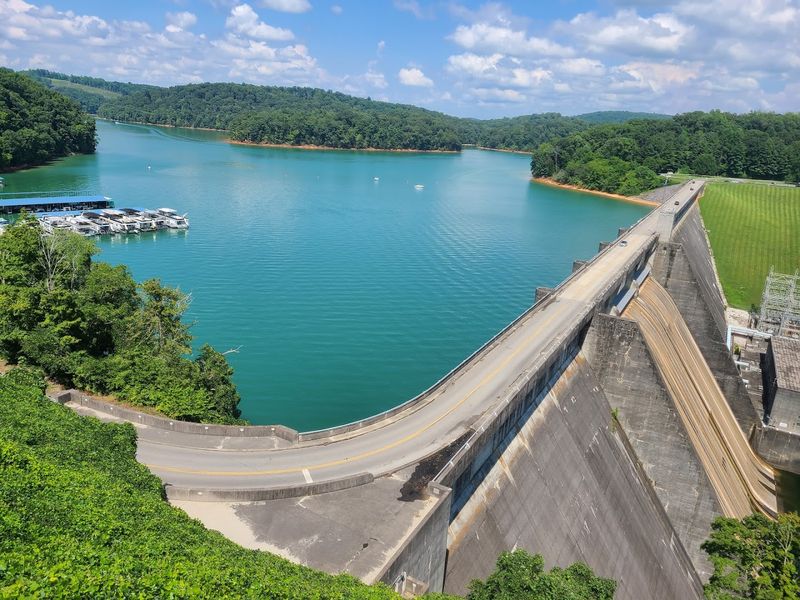 Where to Find Tennessee Views That Seem Too Dramatic to Be Real 12 Norris Dam State Park - Rocky Top, Tennessee