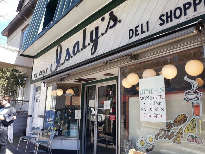 Convenient Hours and Location