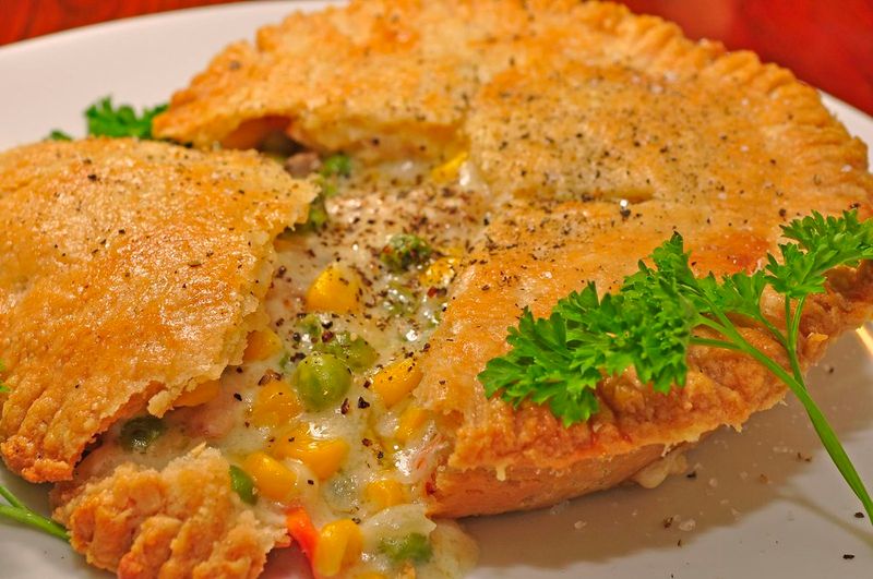 22 foods that prove people didn’t need trends to eat well back then 7 Chicken pot pie