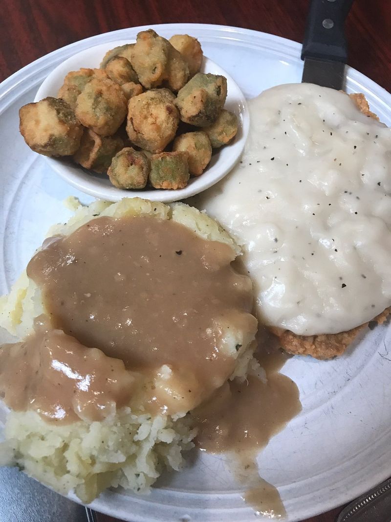 Mashed potatoes and gravy