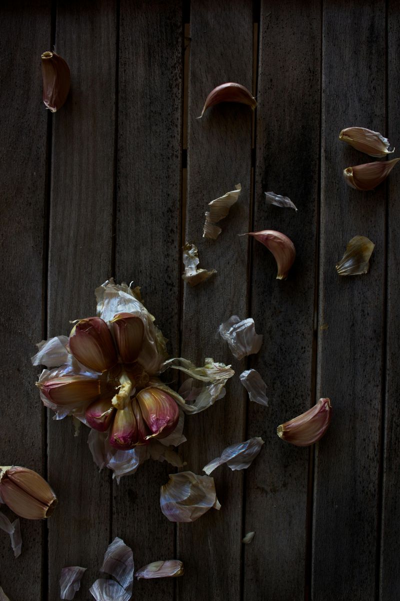 Garlic cloves