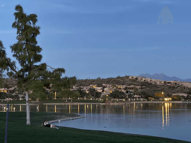 This famous Arizona fountain is an incredible sight you can enjoy for free 14 Nearby Restaurants and Cafes with Lakefront Views