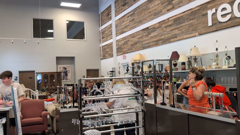 No Longer Bound Thrift Store - Woodstock, Georgia