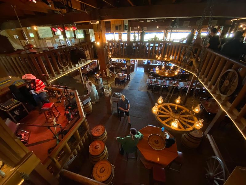 The Atmosphere That Feels Like a Scene from a Movie