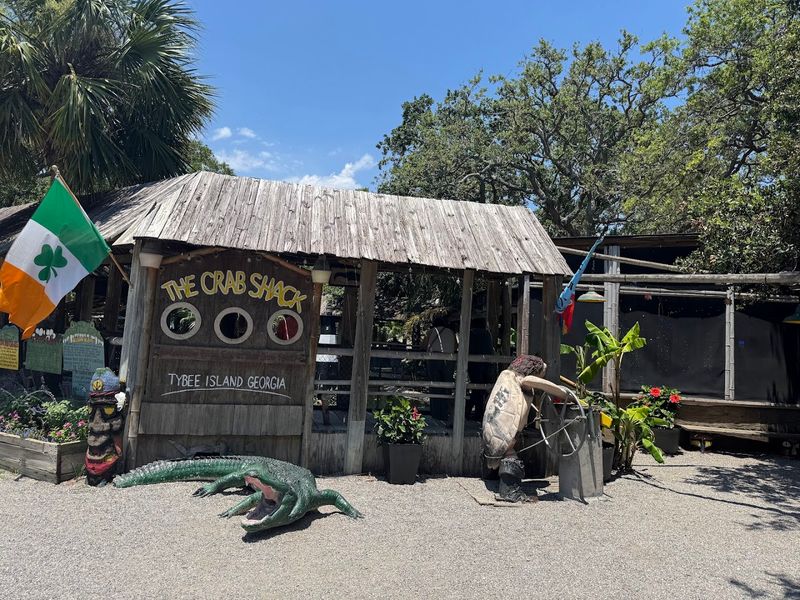 A Gift Shop and Decor That Make the Experience Complete