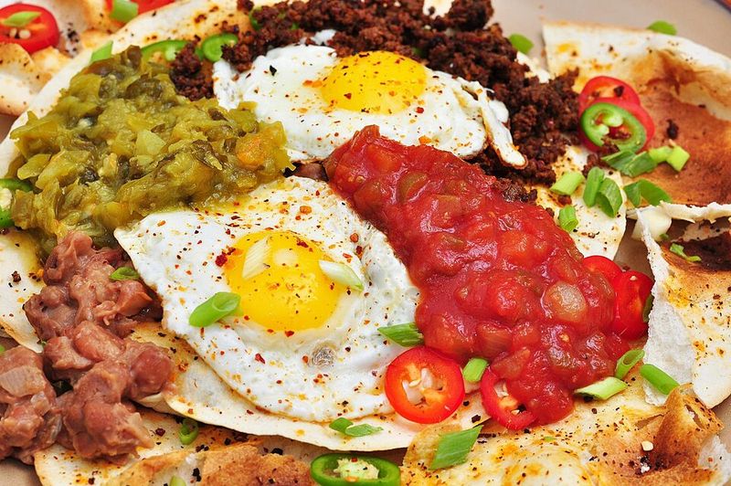 23 Timeless Breakfast Dishes Worth Rediscovering 14 Huevos Rancheros