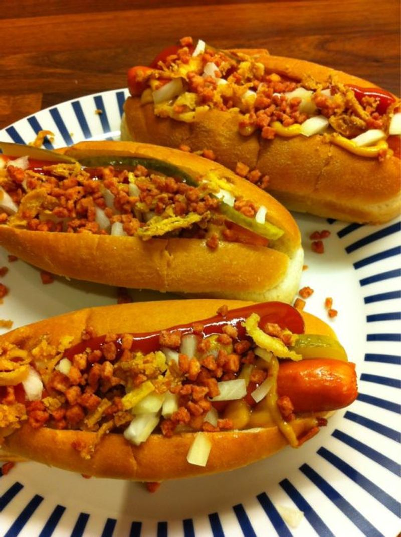 Artificial bacon bits