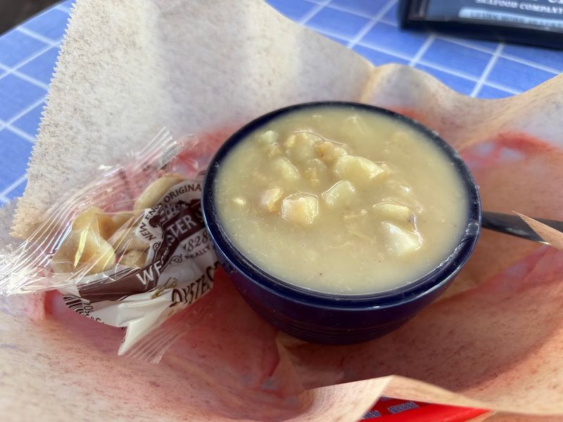 New England Clam Chowder That Steals the Show