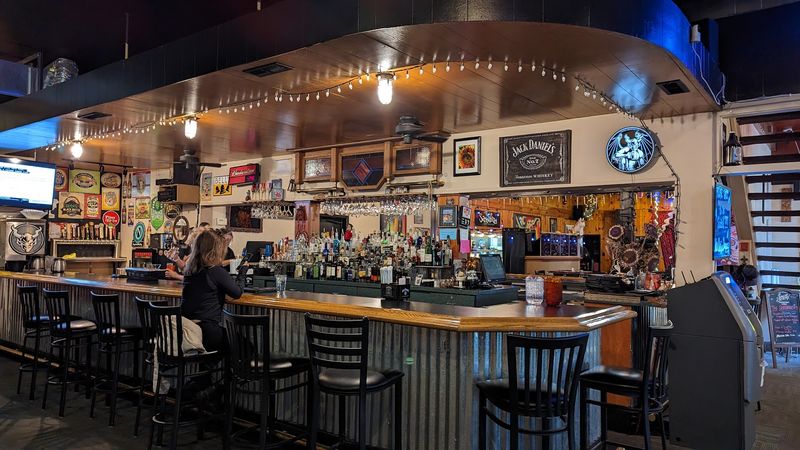 Live Music and a Lively Atmosphere