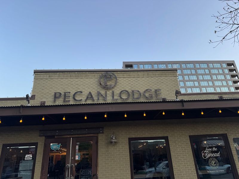 Peach Cobbler Worth Saving Room For